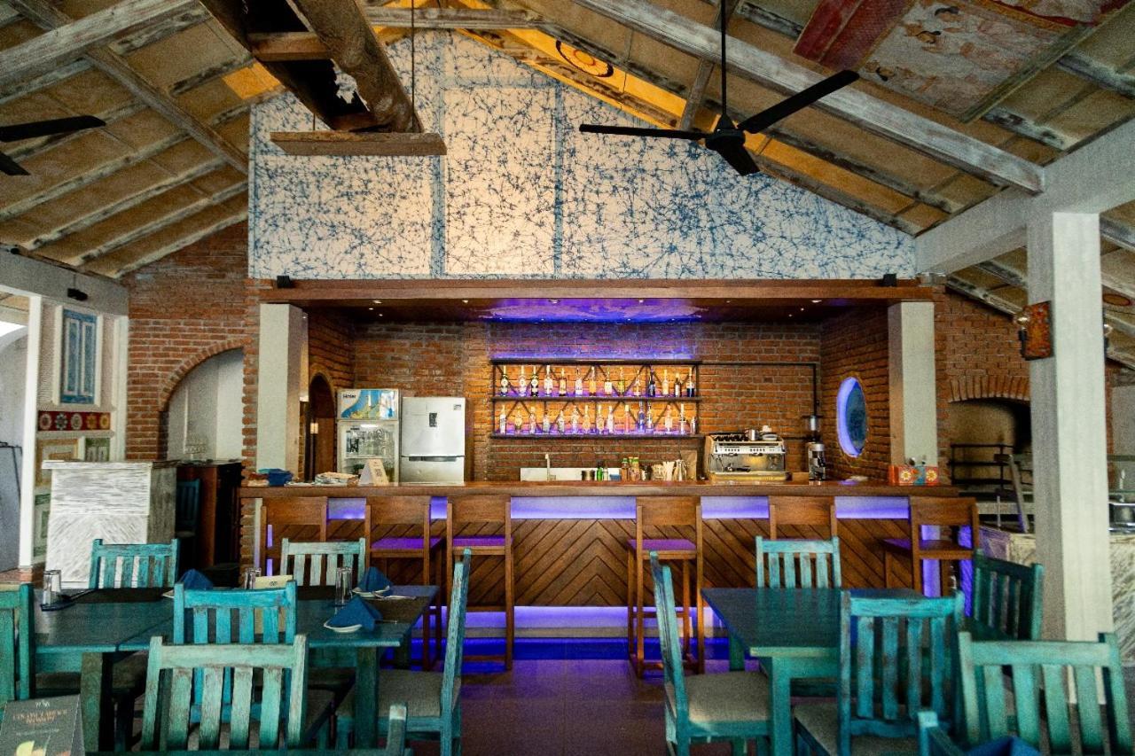Blue Elephant Boutique Hotel Negombo Bagian luar foto