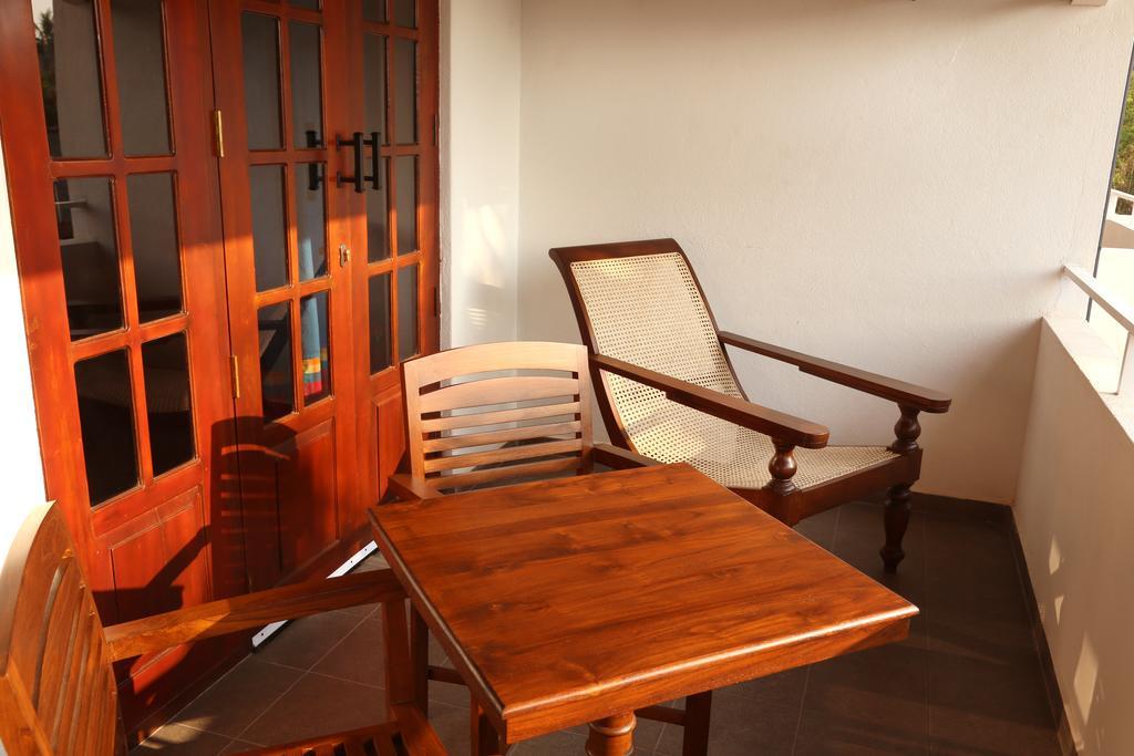 Blue Elephant Boutique Hotel Negombo Bagian luar foto