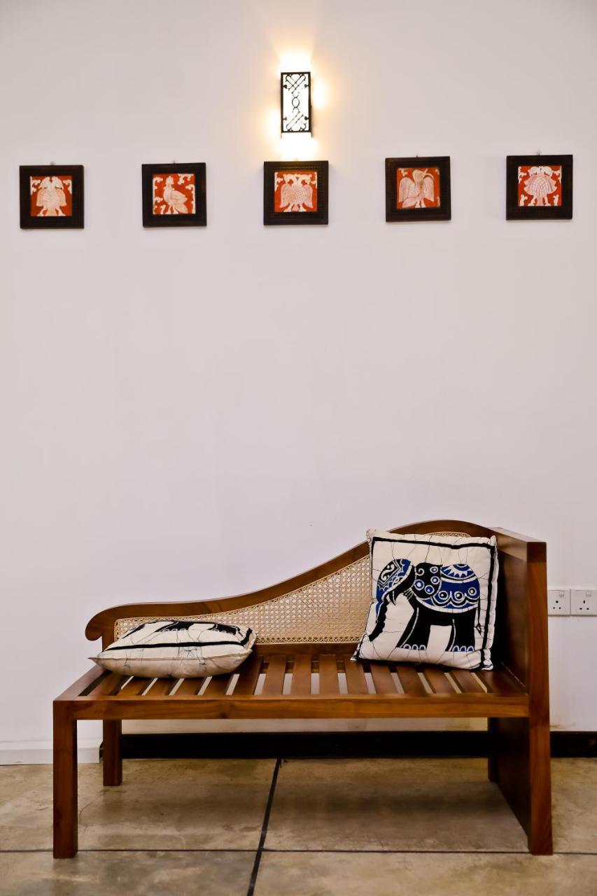 Blue Elephant Boutique Hotel Negombo Bagian luar foto