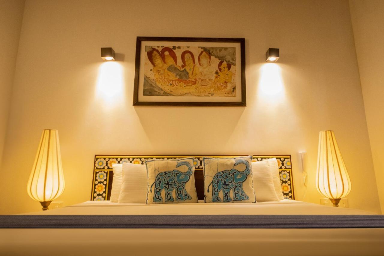 Blue Elephant Boutique Hotel Negombo Bagian luar foto